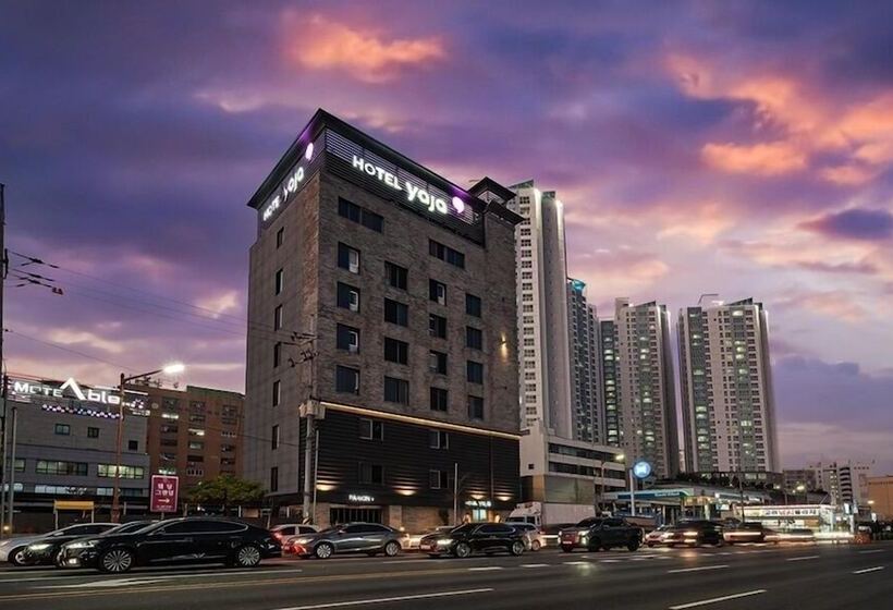 בית מלון כפרי Yaja Masan Odong Branch