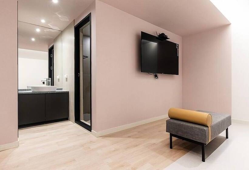 בית מלון כפרי Yaja Masan Odong Branch