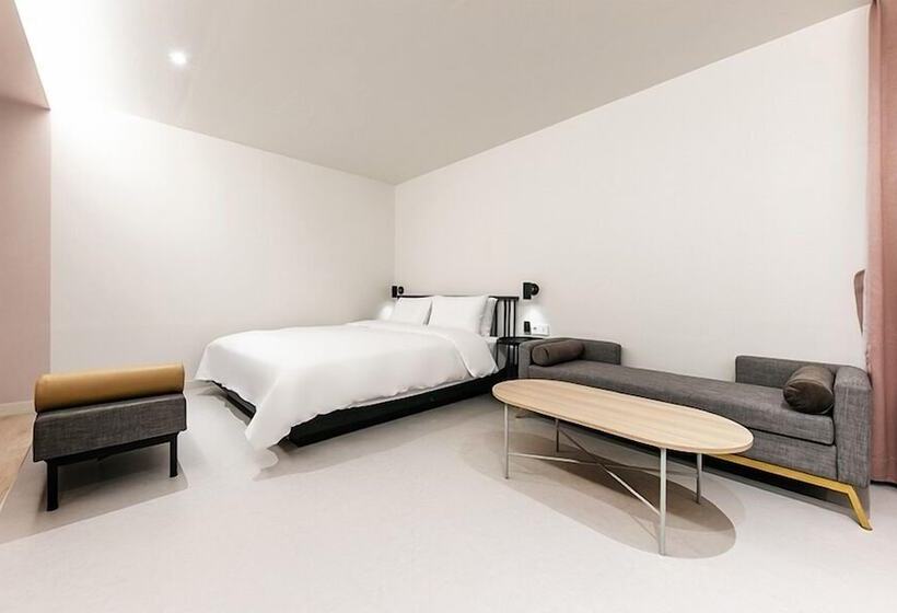 בית מלון כפרי Yaja Masan Odong Branch