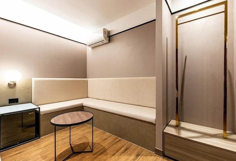 בית מלון כפרי Yaja Masan Odong Branch