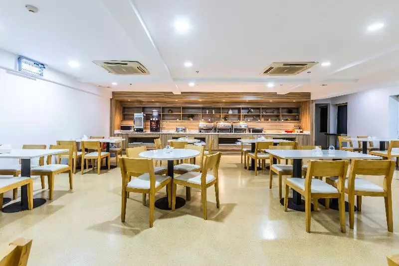 هتل Hanting Hangzhou Xiasha Xuezheng Street