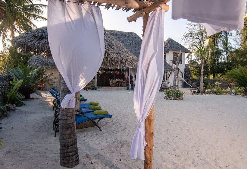 Отель Kusini Beach Villas