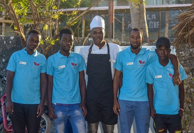 Отель Kusini Beach Villas