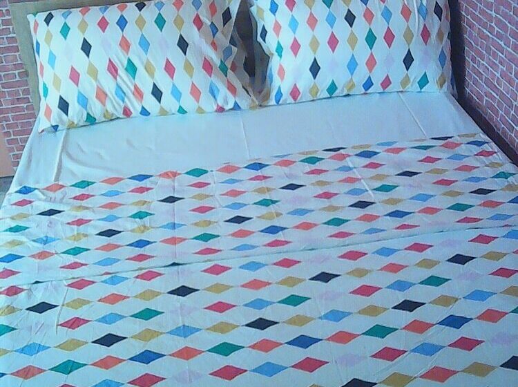 پانسیون Crayons Couleurs Téranga