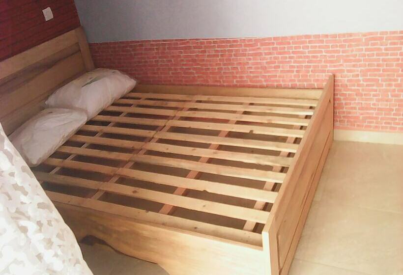 پانسیون Crayons Couleurs Téranga