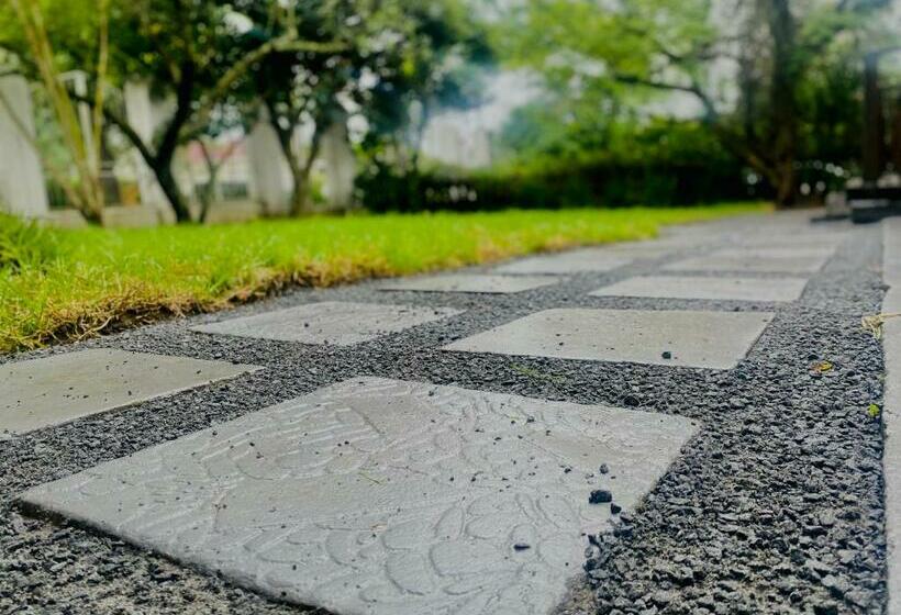 بنسيون The Brook Villa