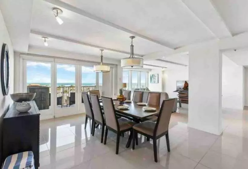 Bahia Mar Solare Tower 6th Floor Oceanview Condo 3bd 3ba W Pools