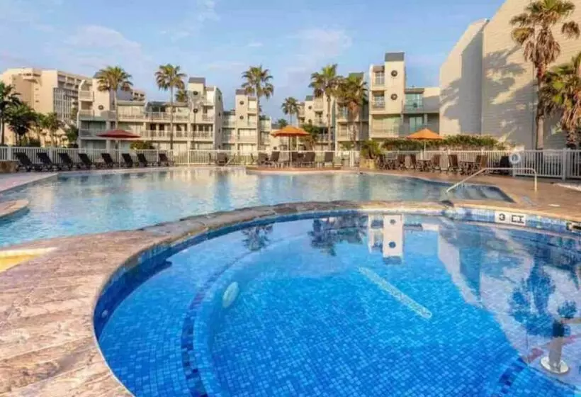 Bahia Mar Solare Tower 6th Floor Oceanview Condo 3bd 3ba W Pools
