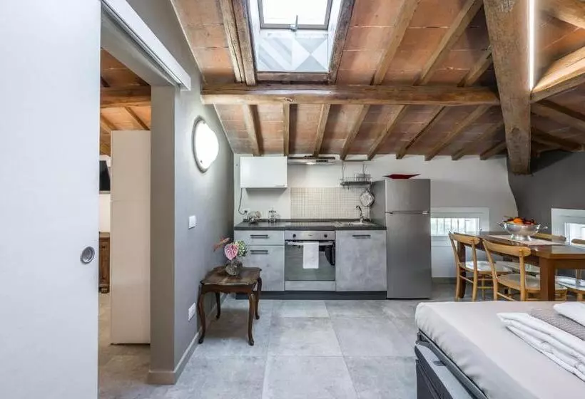 تختخواب و صبحانه La Casa Di Valeria   Modena