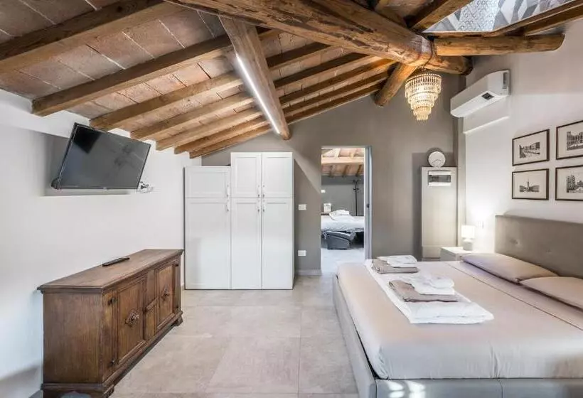 تختخواب و صبحانه La Casa Di Valeria   Modena