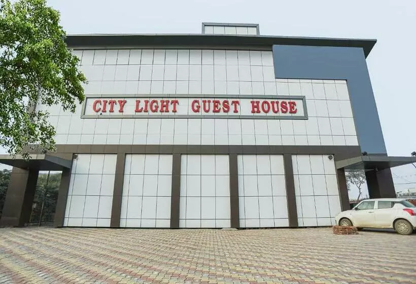 ホテル Collection O 85894  City Light Guest House