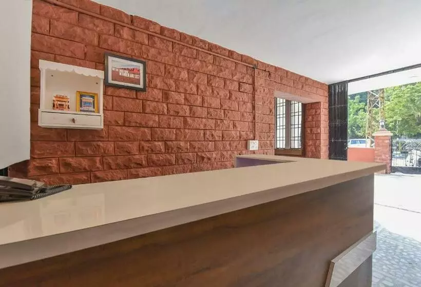 ホテル Oyo 83673 The Bungalow 21