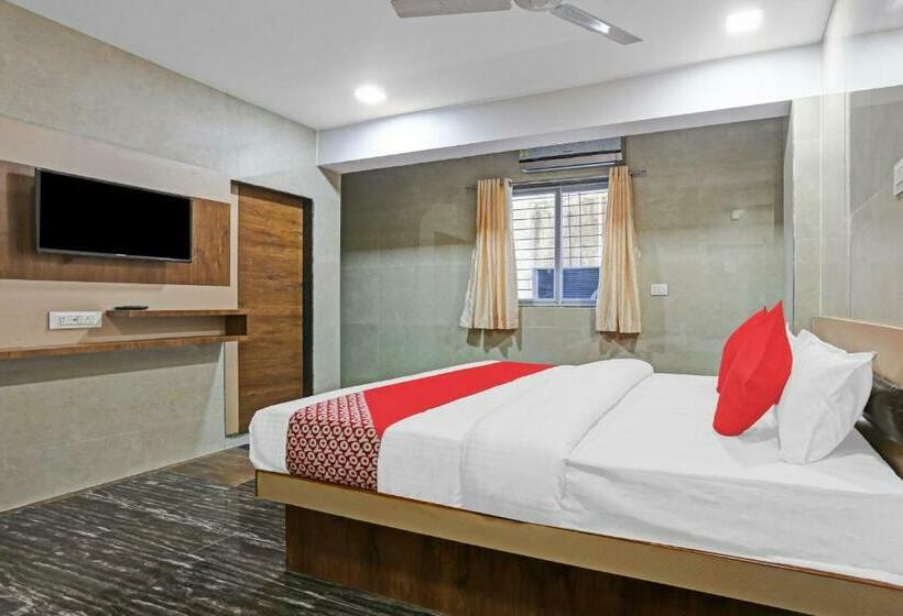 Hotel Fabexpress White Gold Nr Mahape