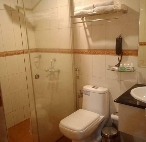 בית מלון כפרי Sreevalsam Residency Kulanada