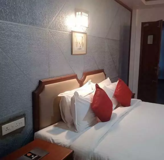 Hotelli Sreevalsam Residency Kulanada