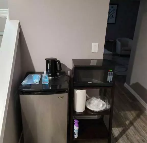 Majatalo Adorable Studio Basement Suite In South Barrie