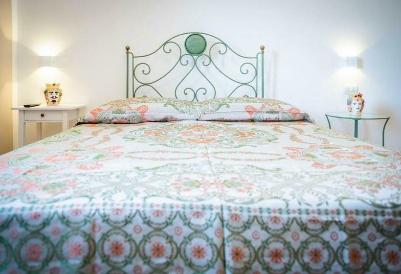 פנסיון Suite Vittorio Veneto