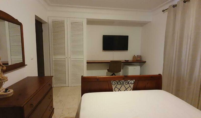 Bed and Breakfast Kelly Guest House