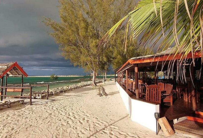 هتل Ecolodge Du Menabe