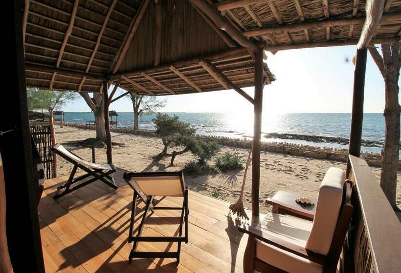 هتل Ecolodge Du Menabe