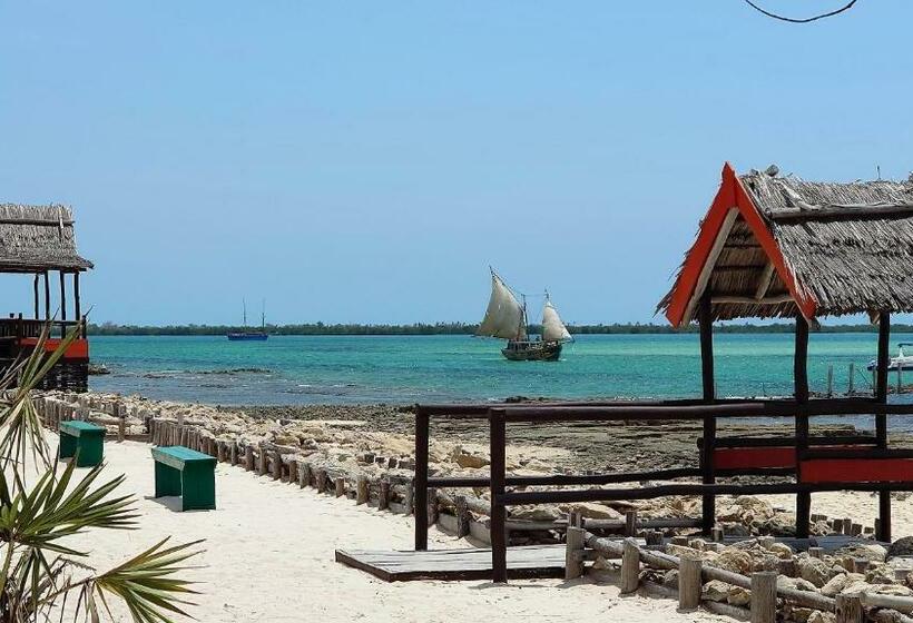 هتل Ecolodge Du Menabe