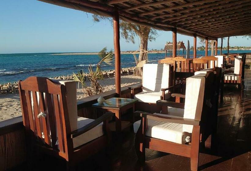 هتل Ecolodge Du Menabe