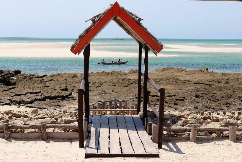 هتل Ecolodge Du Menabe