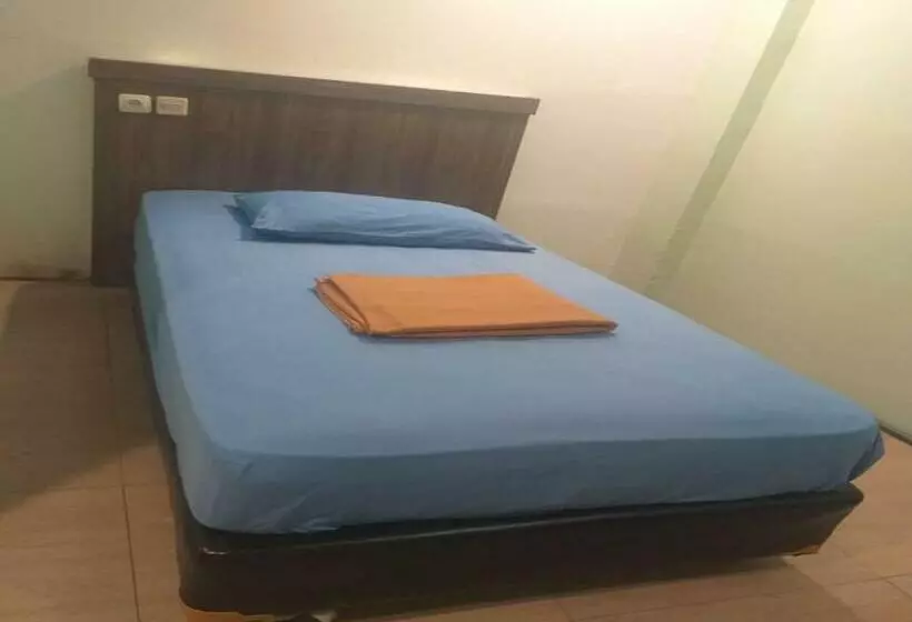 ホテル Penginapan Anak Raja  Sampit Syariah