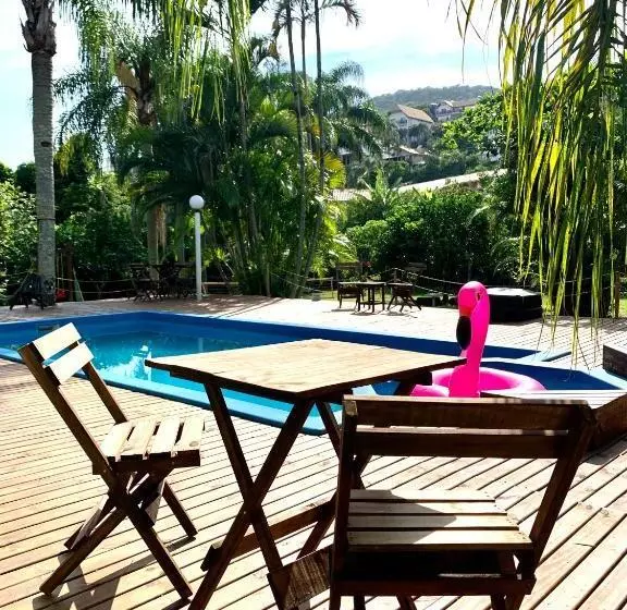 ユースホステル Pousada Em Bombinhas Jardin Flamingo
