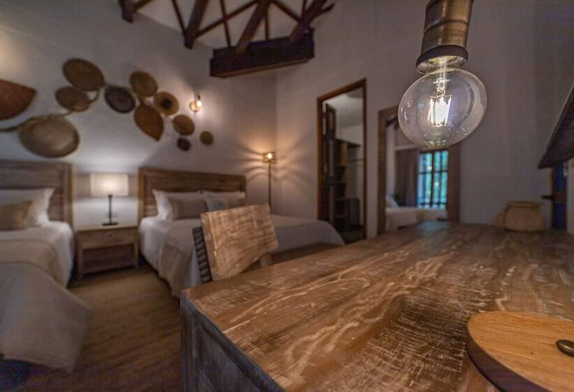 Casa Jacaranda Hotel Boutique