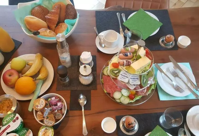 هتل Hilleringmann