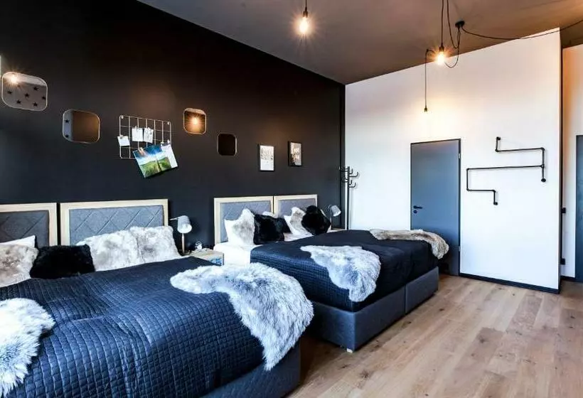هتل P182 Hidden Hostel