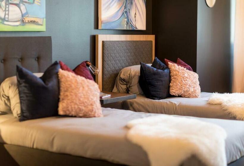 هتل P182 Hidden Hostel