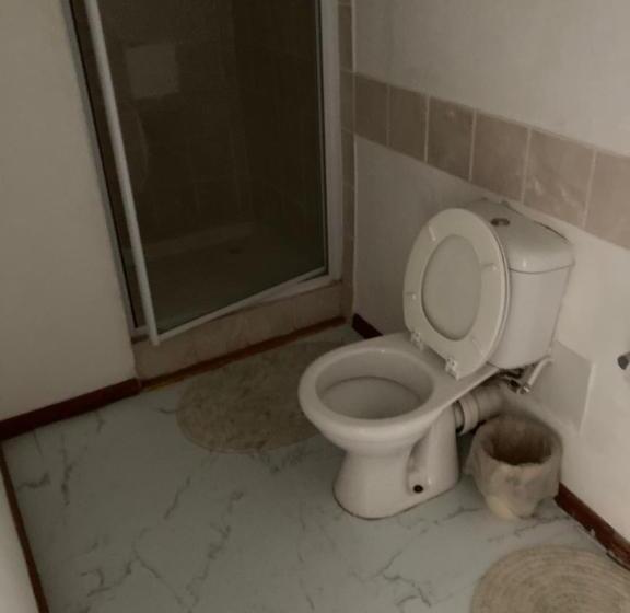 بنسيون Old Mill Inn