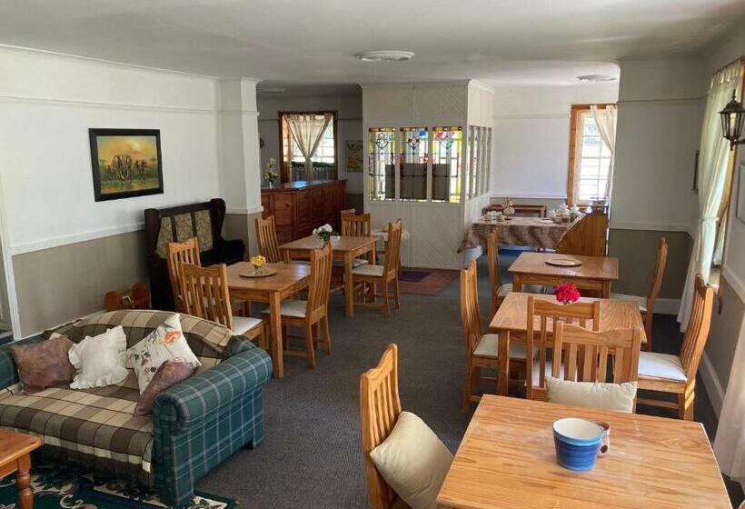 بنسيون Old Mill Inn