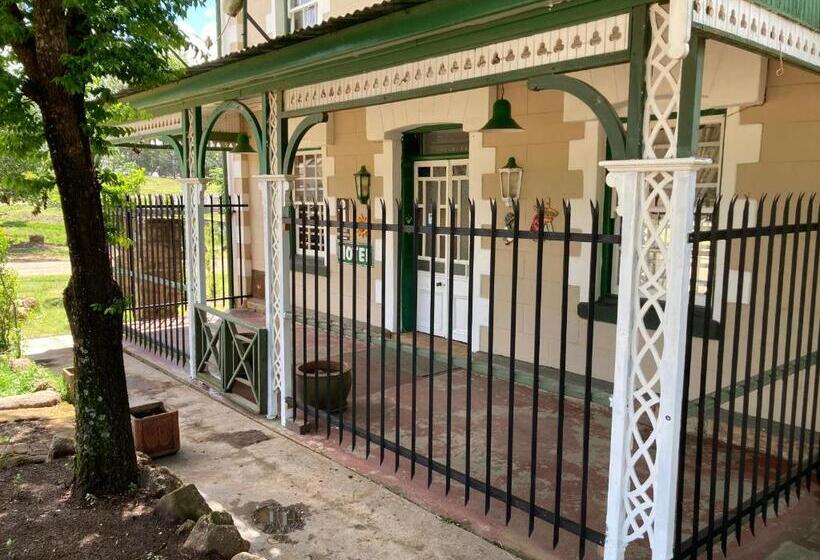 بنسيون Old Mill Inn