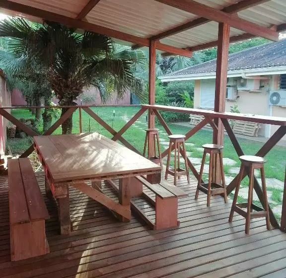 پانسیون Studio Neuf, Piscine Et Carbet à La Villa Pierre