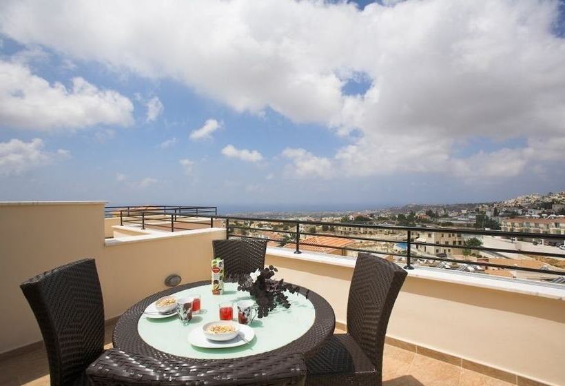 Club Coral View Resort