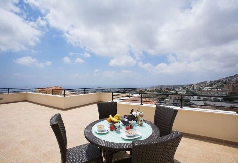 Club Coral View Resort