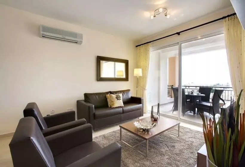 Club Coral View Resort