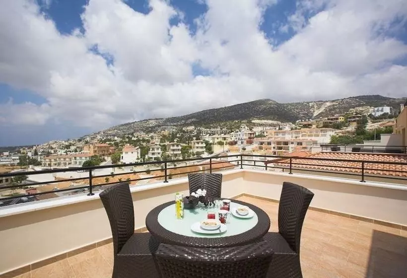 Club Coral View Resort