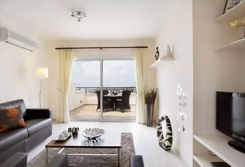 Club Coral View Resort