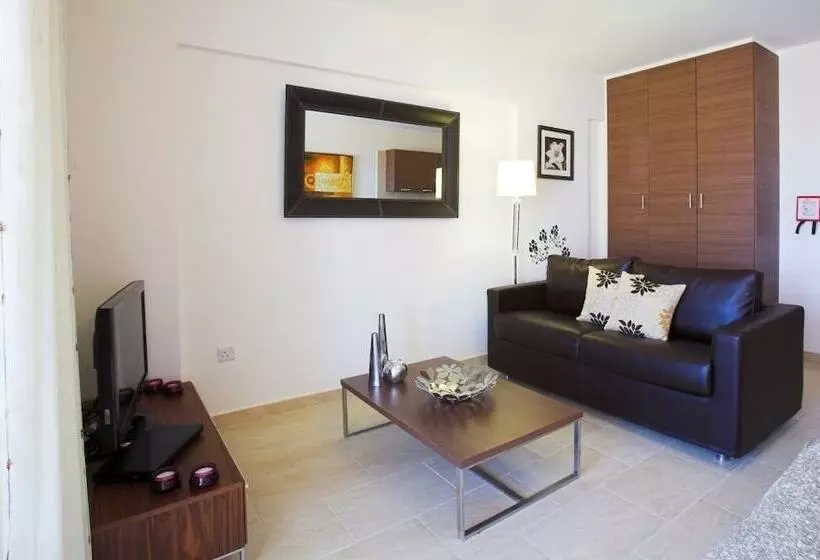 Club Coral View Resort