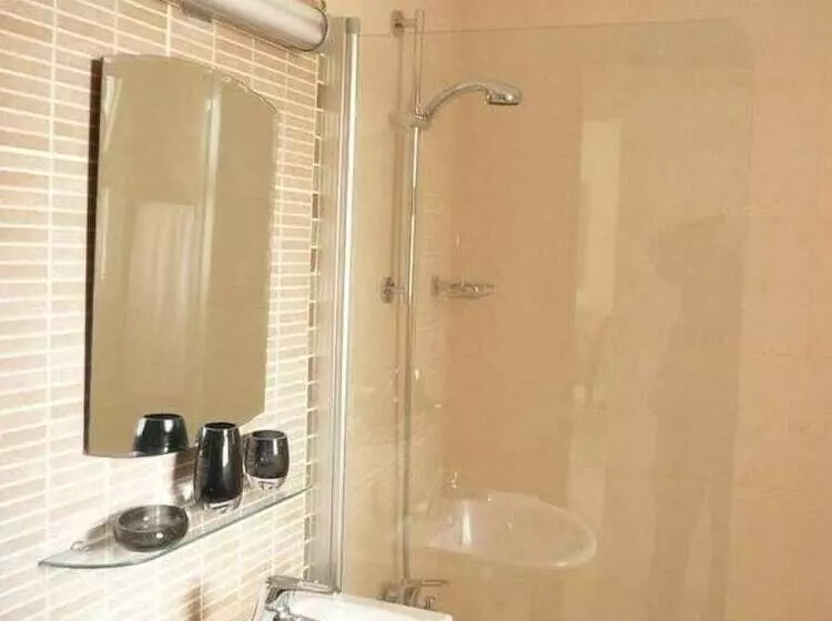 Club Coral View Resort