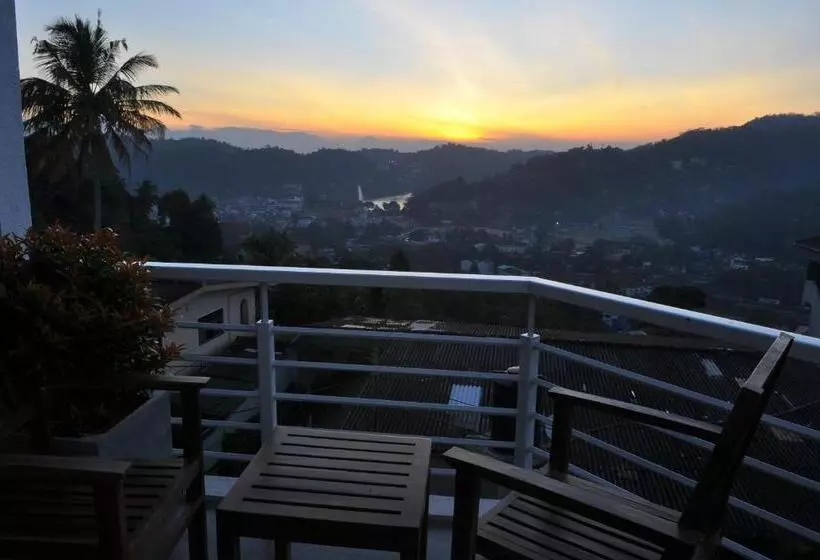 Amaara Sky Hotel Kandy