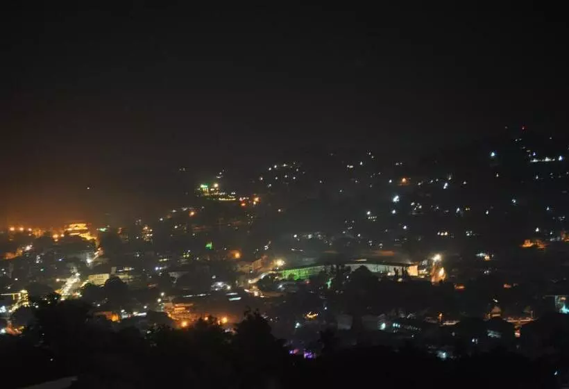 Amaara Sky Hotel Kandy