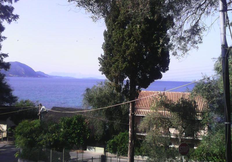 فندق Dina S Rooms