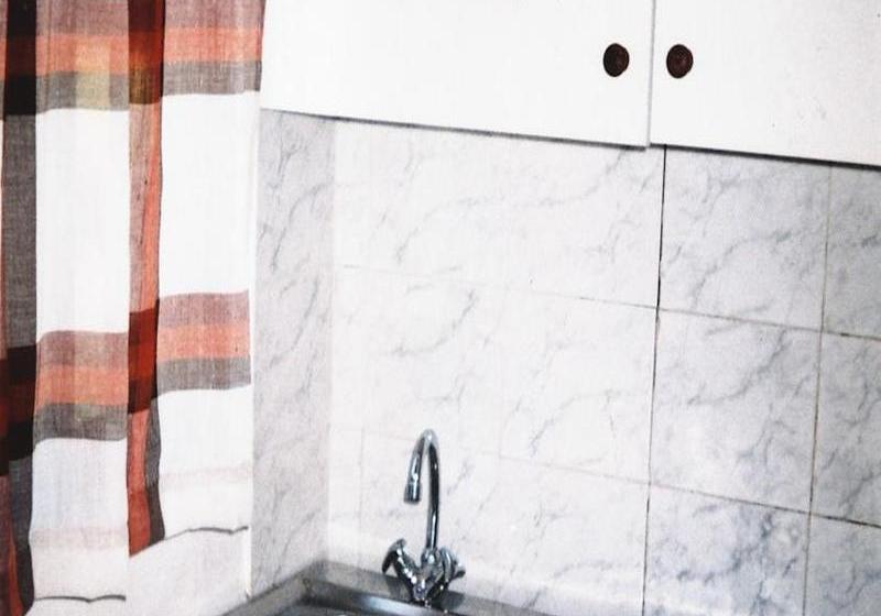 فندق Dina S Rooms