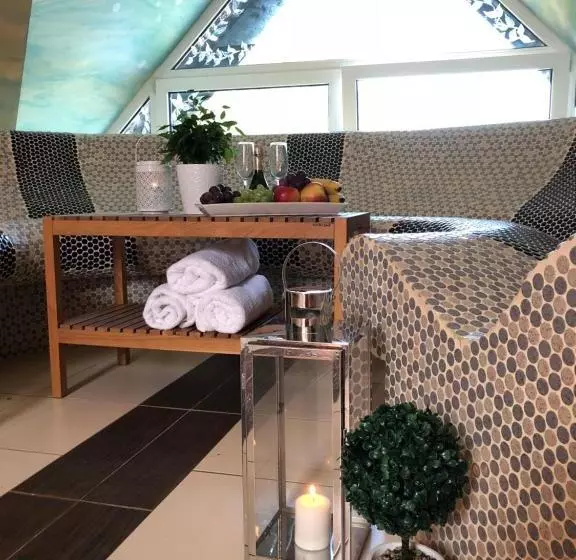 فندق Gdańsk Dworek Banino