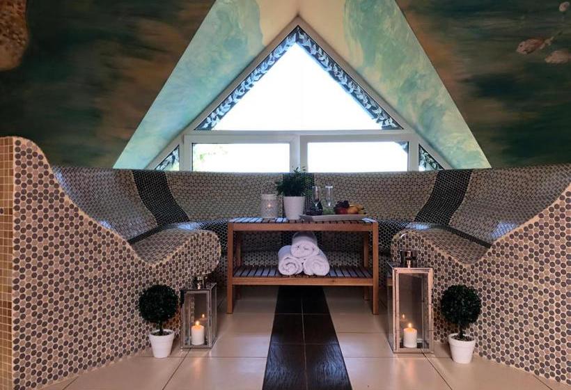 فندق Gdańsk Dworek Banino